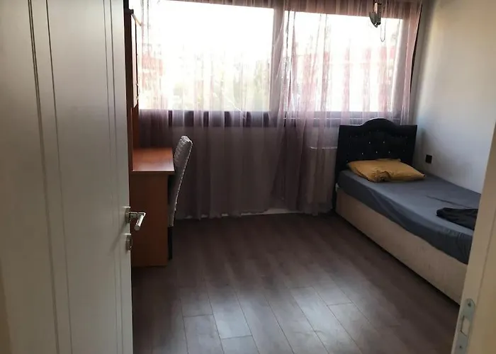 Ulasim Kolayligi Saglayan, Kiralik Апартаменты