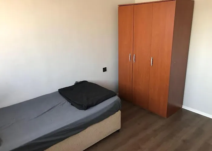 Ulasim Kolayligi Saglayan, Kiralik Apartament *